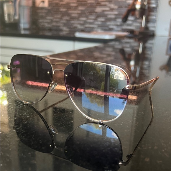 Quay Australia Black and Gold Aviator Sunglasses - Picture 2 of 2